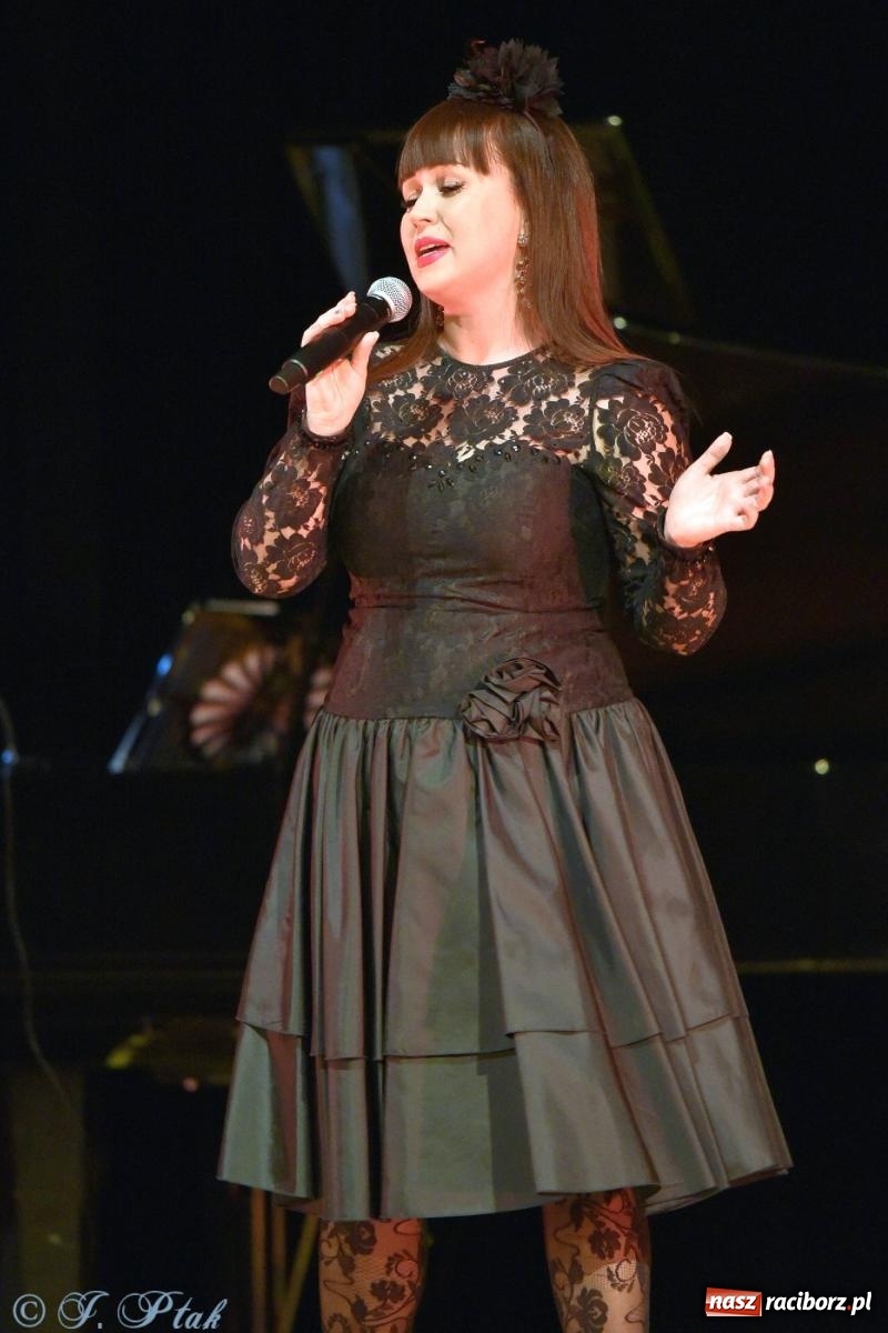 Zdjęcie w galerii na portalu naszraciborz.pl: Baśń dla dorosłych - operetka i musical na deskach RCK [FOTO i WIDEO] wiadomości z regionu