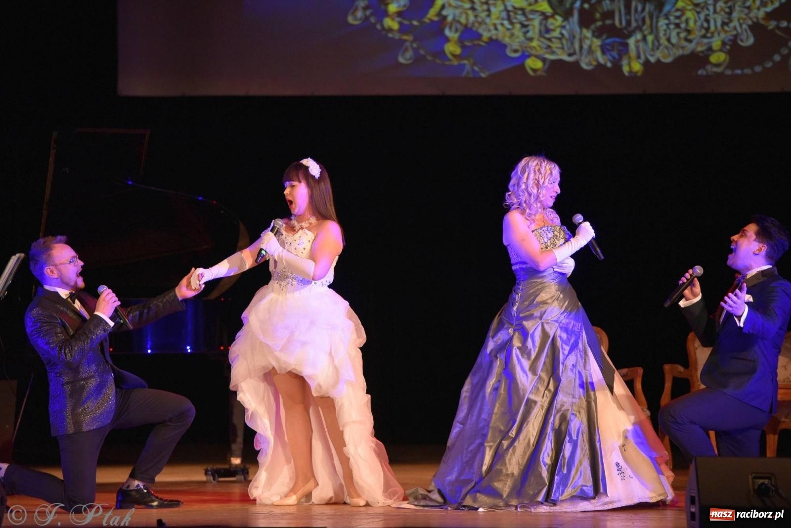 Zdjęcie w galerii na portalu naszraciborz.pl: Baśń dla dorosłych - operetka i musical na deskach RCK [FOTO i WIDEO] wiadomości z regionu