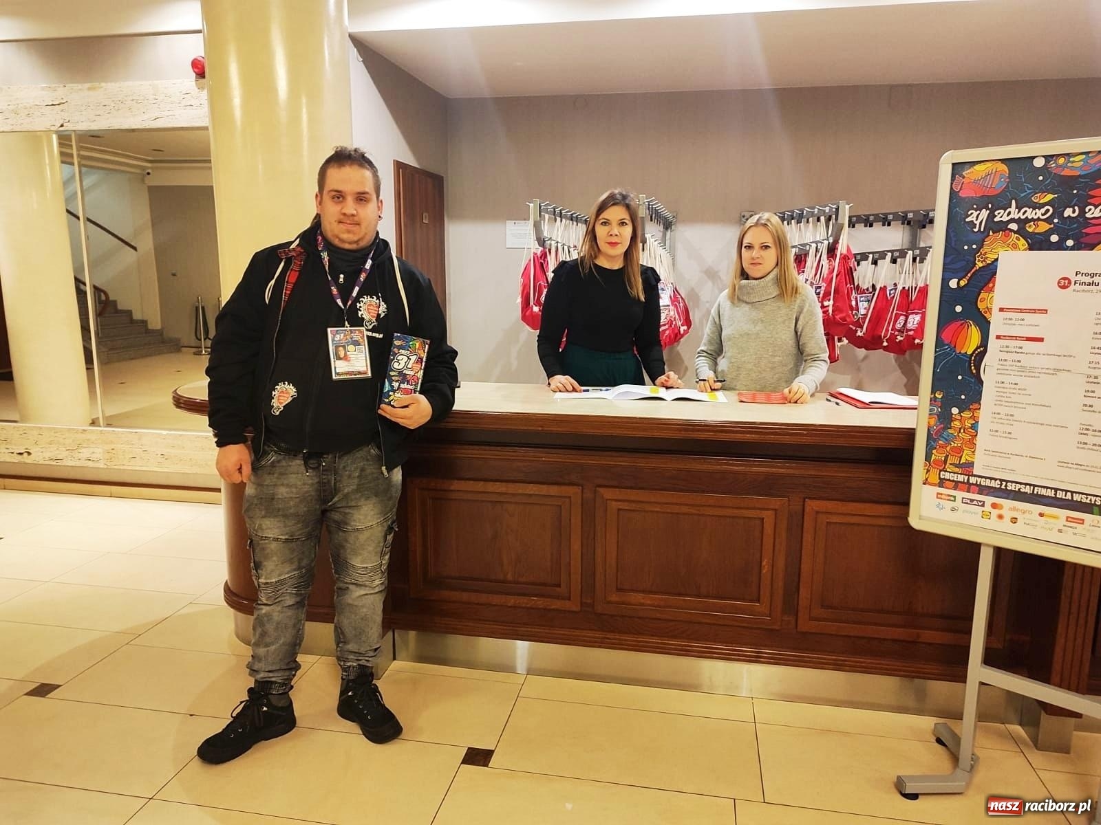 Zdjęcie w galerii na portalu naszraciborz.pl: Ruszył raciborski finał Wielkiej Orkiestry Świątecznej Pomocy [FOTO i WIDEO] wiadomości z regionu