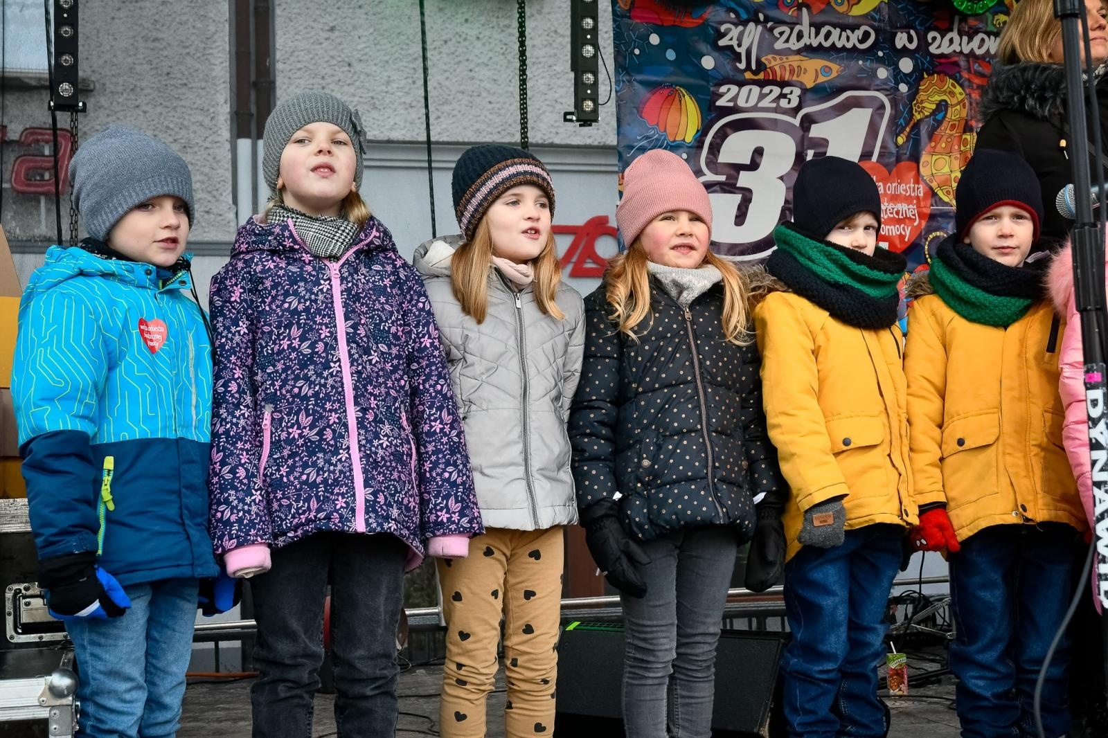 Zdjęcie w galerii na portalu naszraciborz.pl: Racibórz na żywo w TVN. Orkiestra gra na Rynku [FOTO i WIDEO] wiadomości z regionu