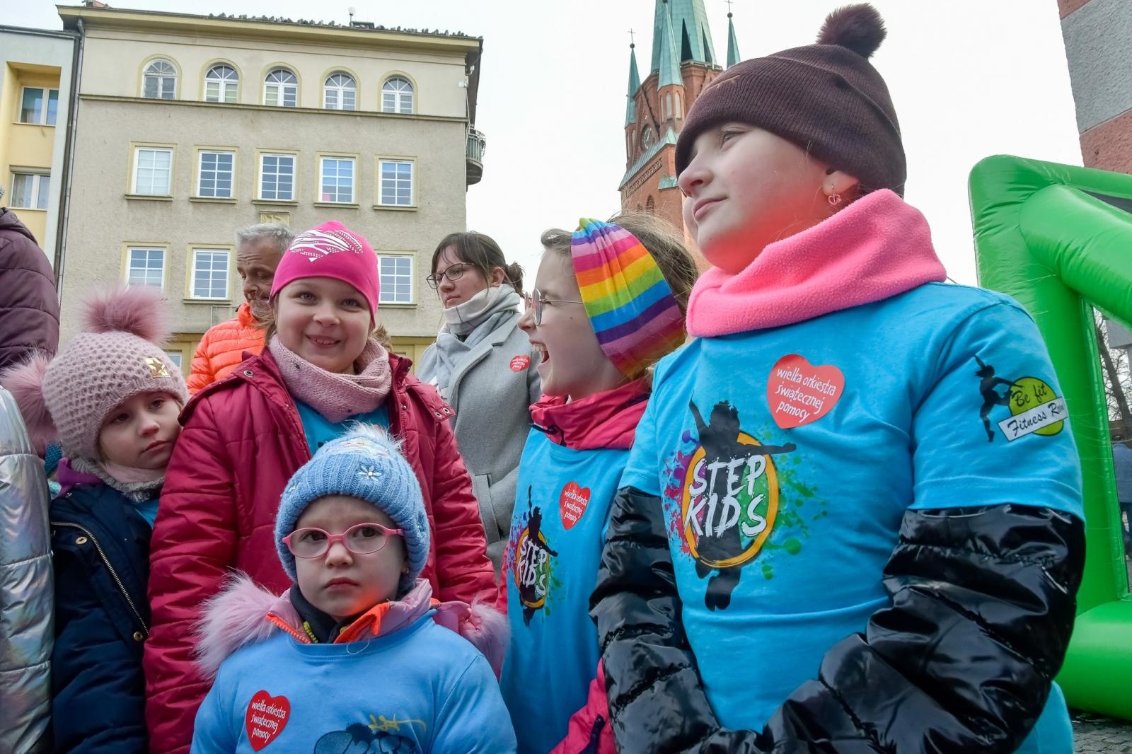 Zdjęcie w galerii na portalu naszraciborz.pl: Racibórz na żywo w TVN. Orkiestra gra na Rynku [FOTO i WIDEO] wiadomości z regionu