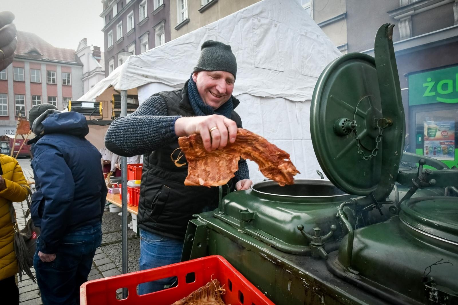 Zdjęcie w galerii na portalu naszraciborz.pl: Racibórz na żywo w TVN. Orkiestra gra na Rynku [FOTO i WIDEO] wiadomości z regionu
