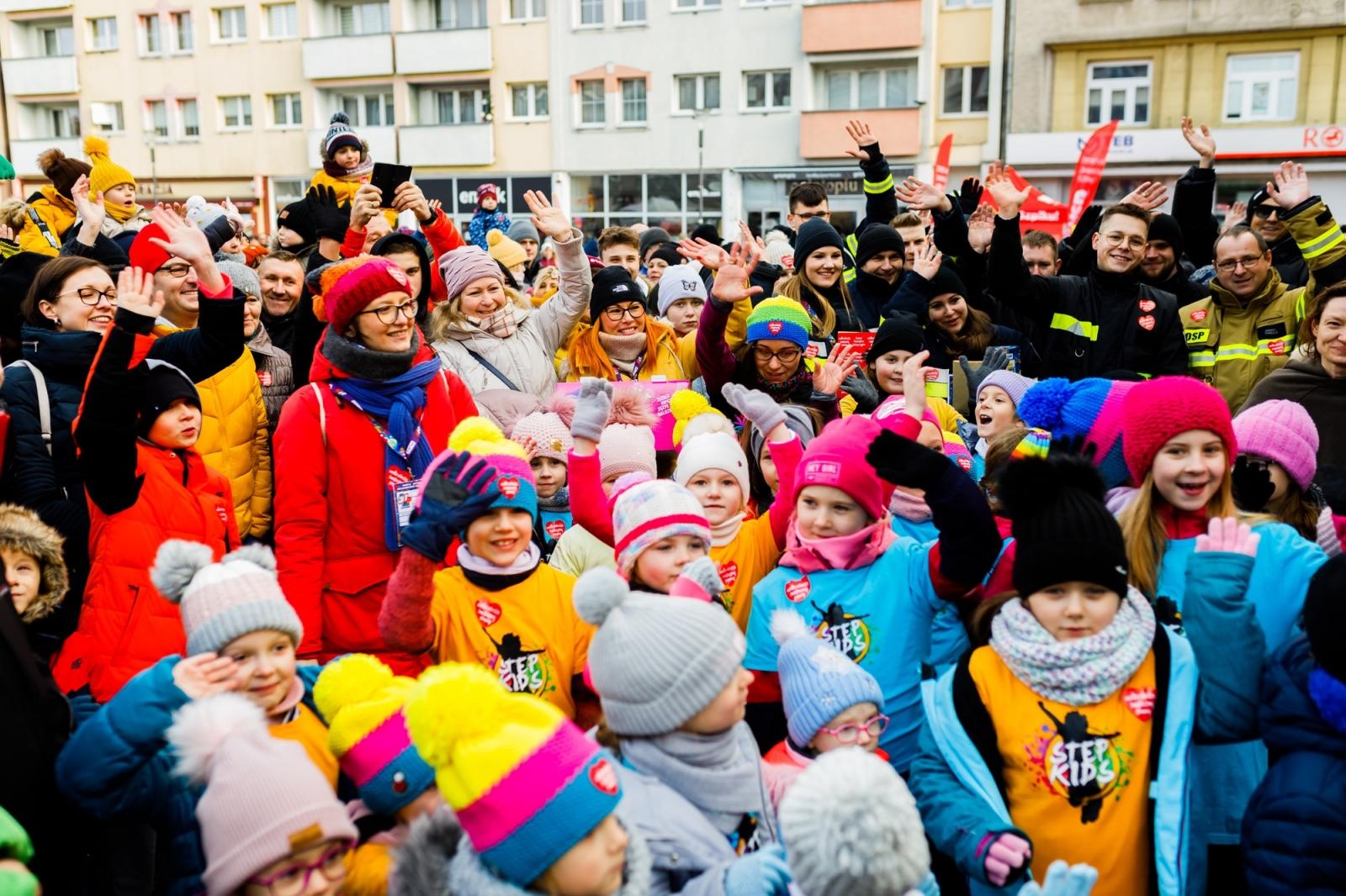Zdjęcie w galerii na portalu naszraciborz.pl: Racibórz na żywo w TVN. Orkiestra gra na Rynku [FOTO i WIDEO] wiadomości z regionu