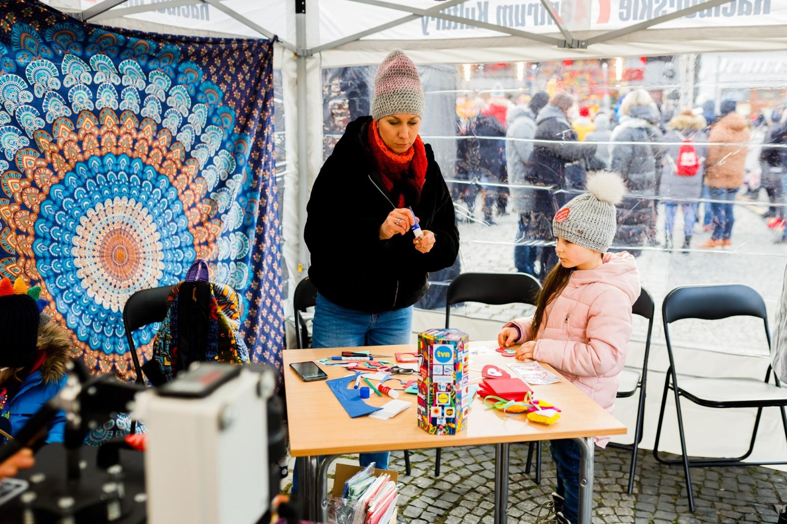 Zdjęcie w galerii na portalu naszraciborz.pl: Racibórz na żywo w TVN. Orkiestra gra na Rynku [FOTO i WIDEO] wiadomości z regionu