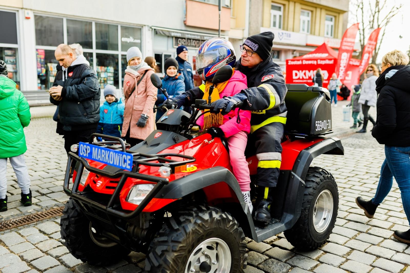 Zdjęcie w galerii na portalu naszraciborz.pl: Racibórz na żywo w TVN. Orkiestra gra na Rynku [FOTO i WIDEO] wiadomości z regionu