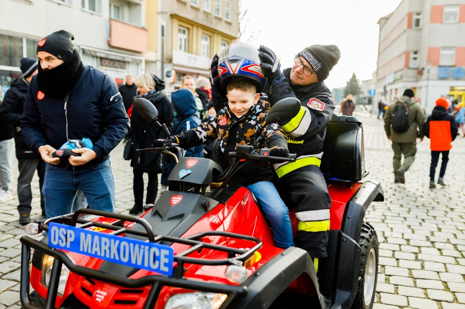 Zdjęcie w galerii na portalu naszraciborz.pl: Racibórz na żywo w TVN. Orkiestra gra na Rynku [FOTO i WIDEO] wiadomości z regionu