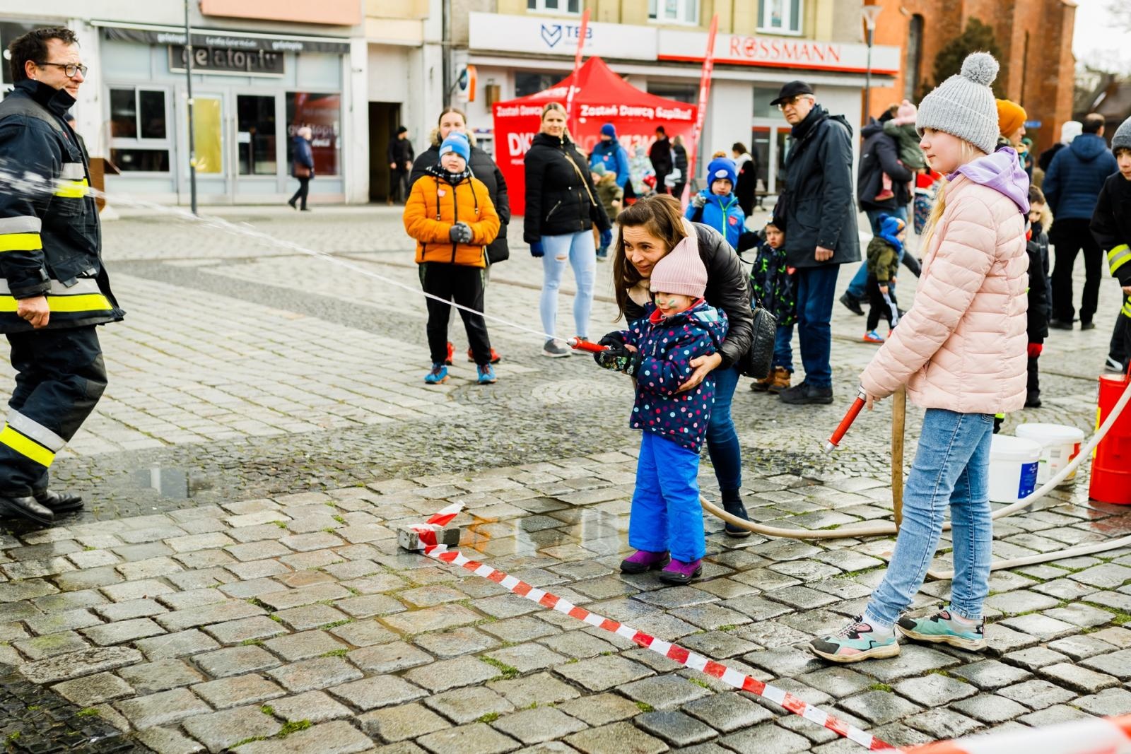 Zdjęcie w galerii na portalu naszraciborz.pl: Racibórz na żywo w TVN. Orkiestra gra na Rynku [FOTO i WIDEO] wiadomości z regionu