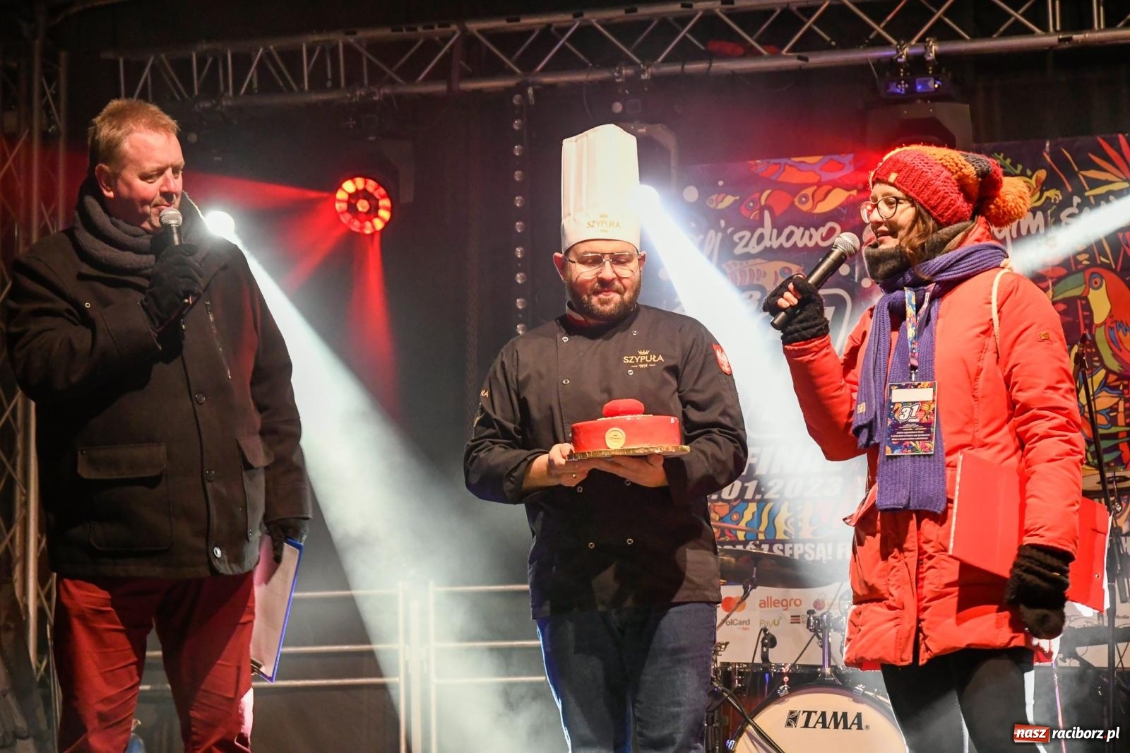 Zdjęcie w galerii na portalu naszraciborz.pl: Tort ze złotem od Szypuły i zumba na rozgrzewkę [FOTO i WIDEO] wiadomości z regionu