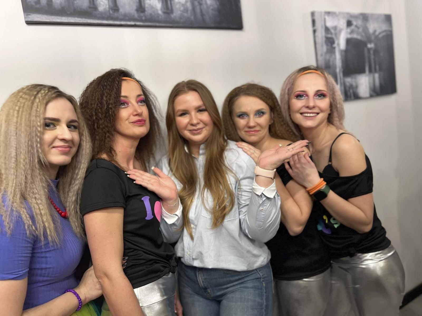Zdjęcie w galerii na portalu naszraciborz.pl: Fryzjerzy na medal. Zebrali w gminie Krzyżanowice ponad 30 tys. zł wiadomości z regionu