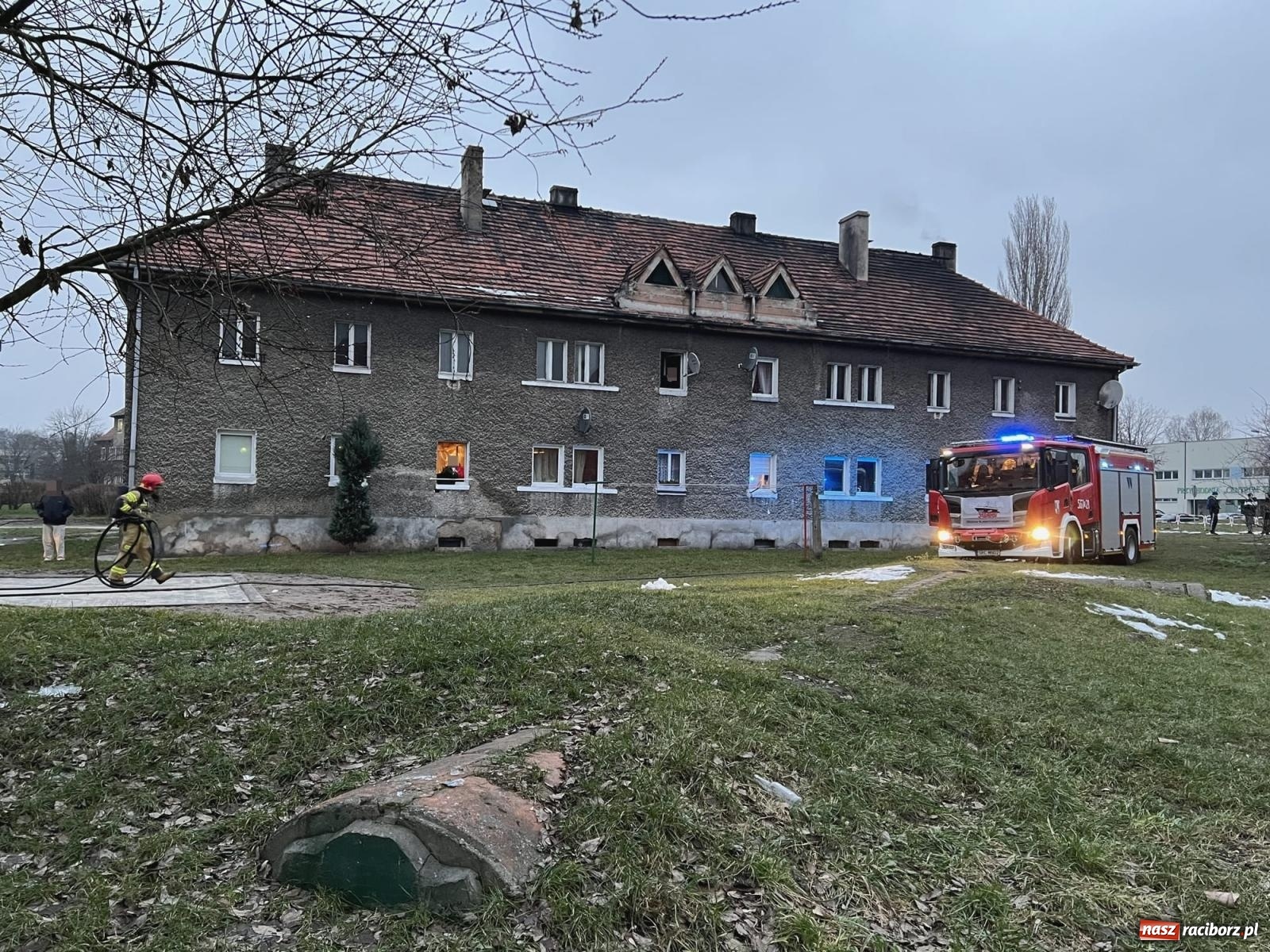 Zdjęcie w galerii na portalu naszraciborz.pl: W Raciborzu grasuje podpalacz śmietników? [FOTO] wiadomości z regionu