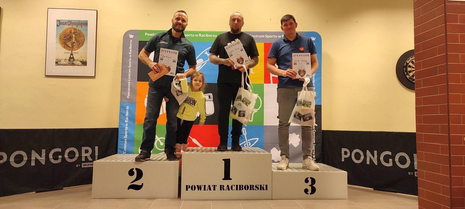 Zdjęcie w galerii na portalu naszraciborz.pl: Liga darta w Raciborzu - rekord frekwencji na otwarcie sezonu wiadomości z regionu