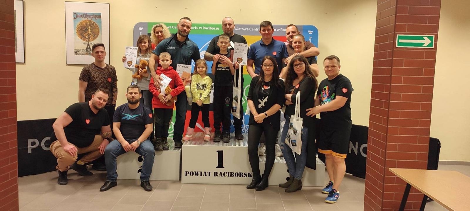 Zdjęcie w galerii na portalu naszraciborz.pl: Liga darta w Raciborzu - rekord frekwencji na otwarcie sezonu wiadomości z regionu