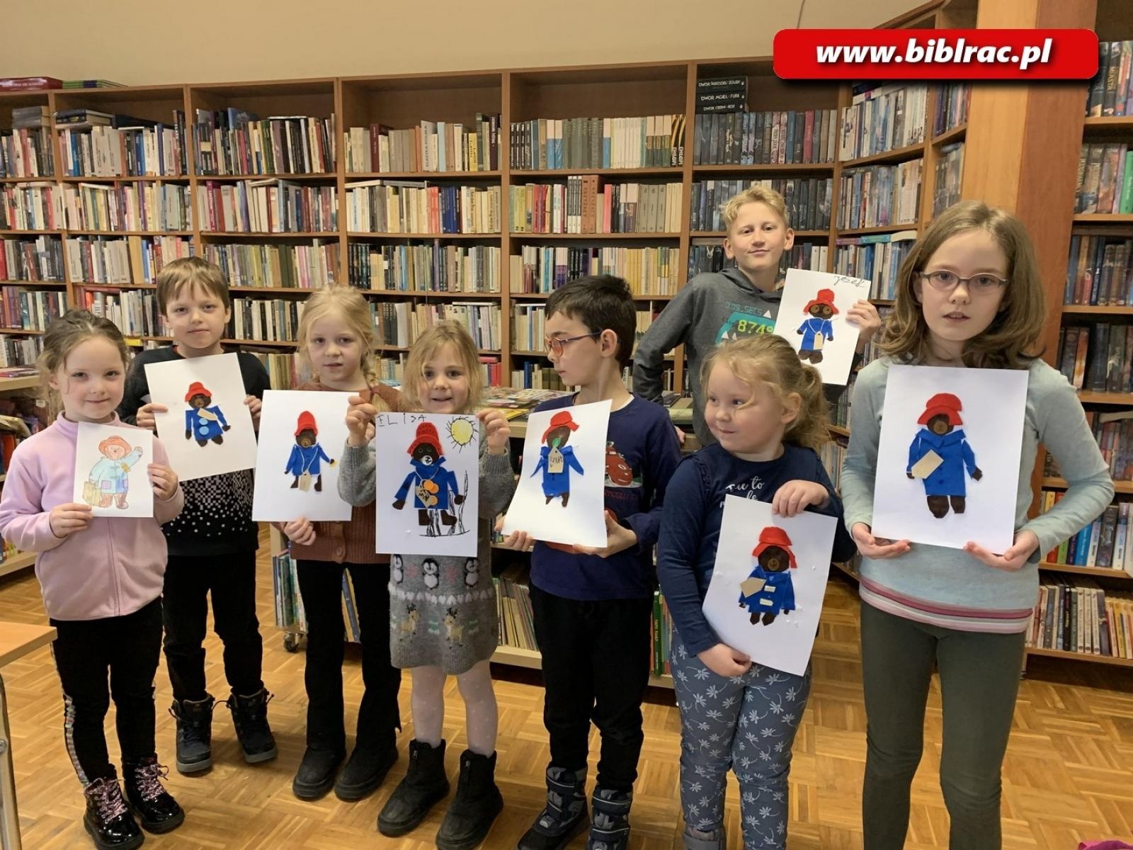 Zdjęcie w galerii na portalu naszraciborz.pl: Bal przebierańców na biblioteczny finał ferii wiadomości z regionu