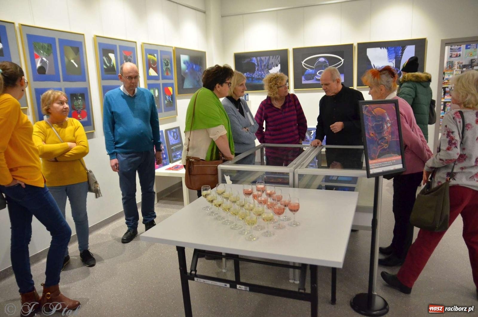 Zdjęcie w galerii na portalu naszraciborz.pl: Krajobrazy wektorowe Marka Furmanowicza [FOTO z WERNISAŻU] wiadomości z regionu