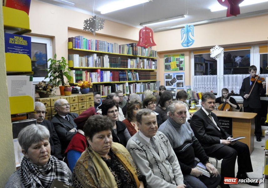 Zdjęcie w galerii na portalu naszraciborz.pl: Sięgnij do korzeni - monografia Tworkowa  wiadomości z regionu