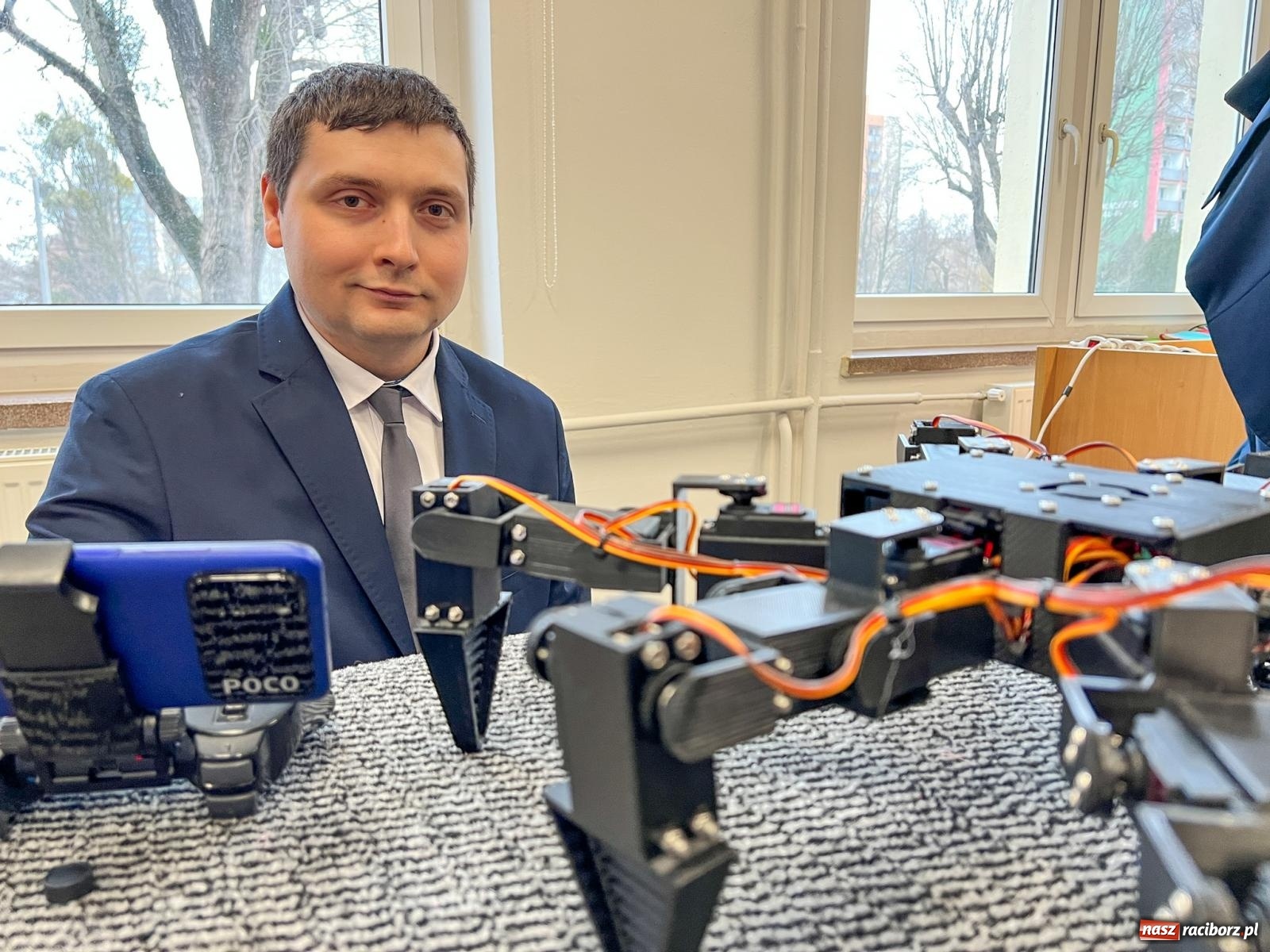 Zdjęcie w galerii na portalu naszraciborz.pl: Domowa tężnia i hybrydowe magazynowanie energii. Przegląd projektów w raciborskiej ANS wiadomości z regionu