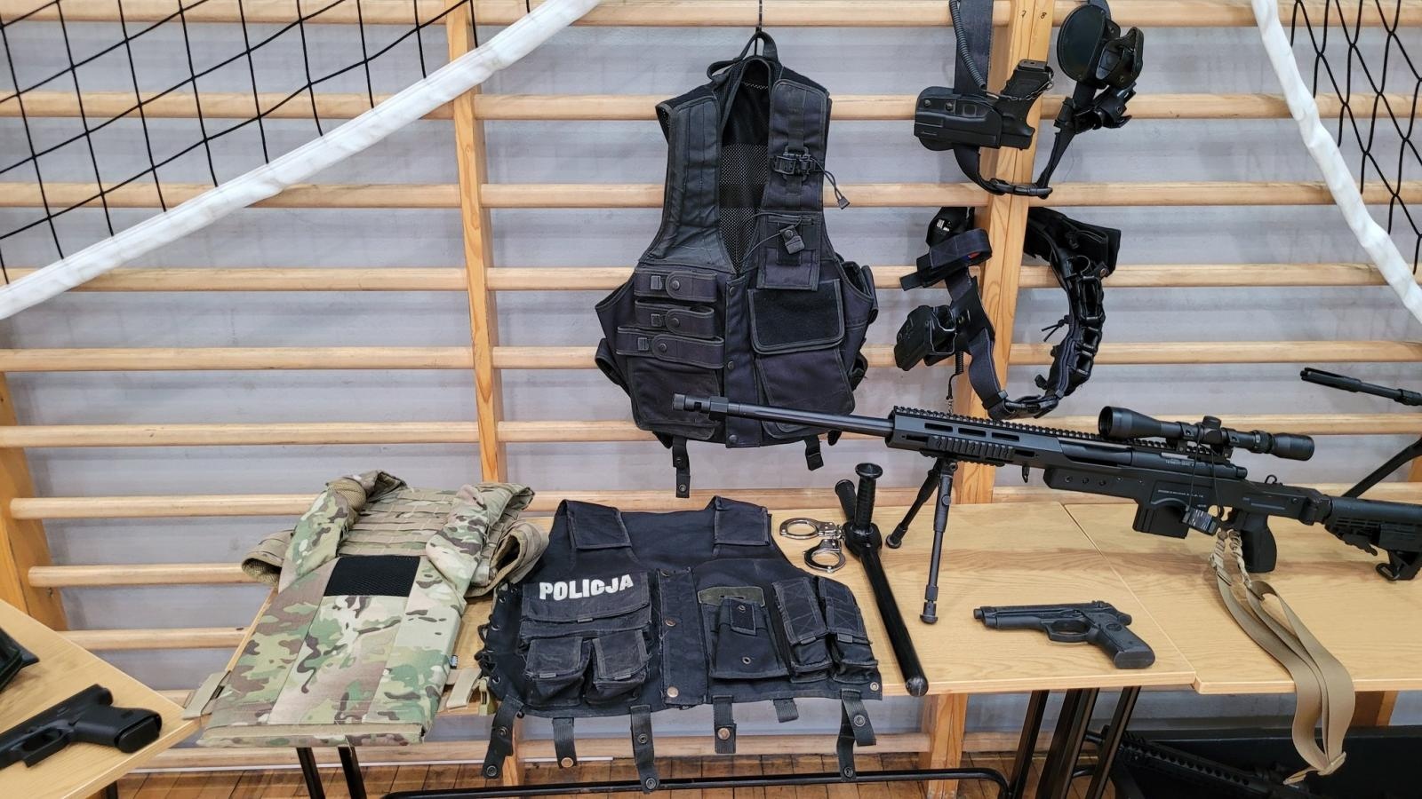 Zdjęcie w galerii na portalu naszraciborz.pl: Strzelcy wyborowi. Zawody w PCS-ie wiadomości z regionu
