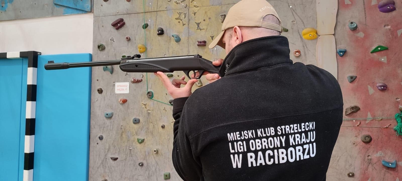 Zdjęcie w galerii na portalu naszraciborz.pl: Strzelcy wyborowi. Zawody w PCS-ie wiadomości z regionu
