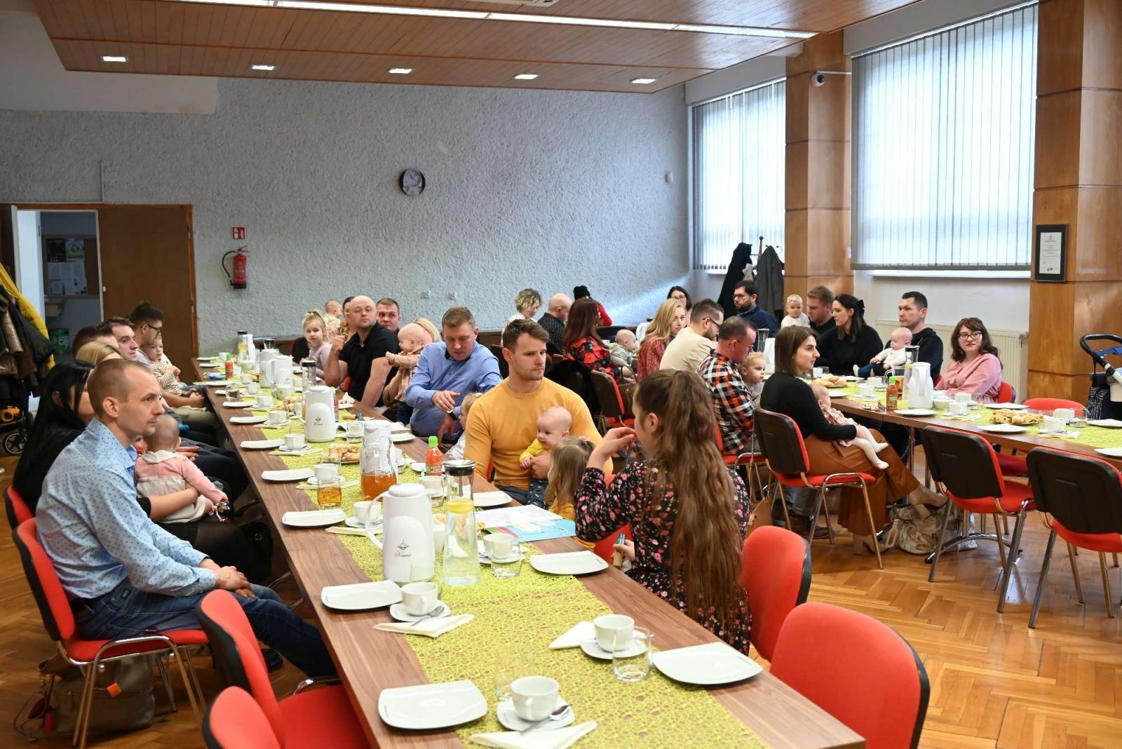 Zdjęcie w galerii na portalu naszraciborz.pl: W gminie Krzyżanowice przywitano najmłodszych obywateli wiadomości z regionu