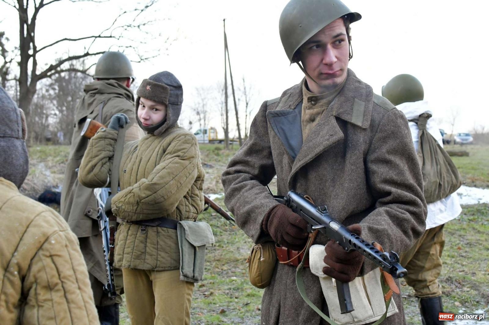 Zdjęcie w galerii na portalu naszraciborz.pl: Bitwa o Sławików - rekonstrukcja bitwy z 1945 r. [FOTO i WIDEO] wiadomości z regionu