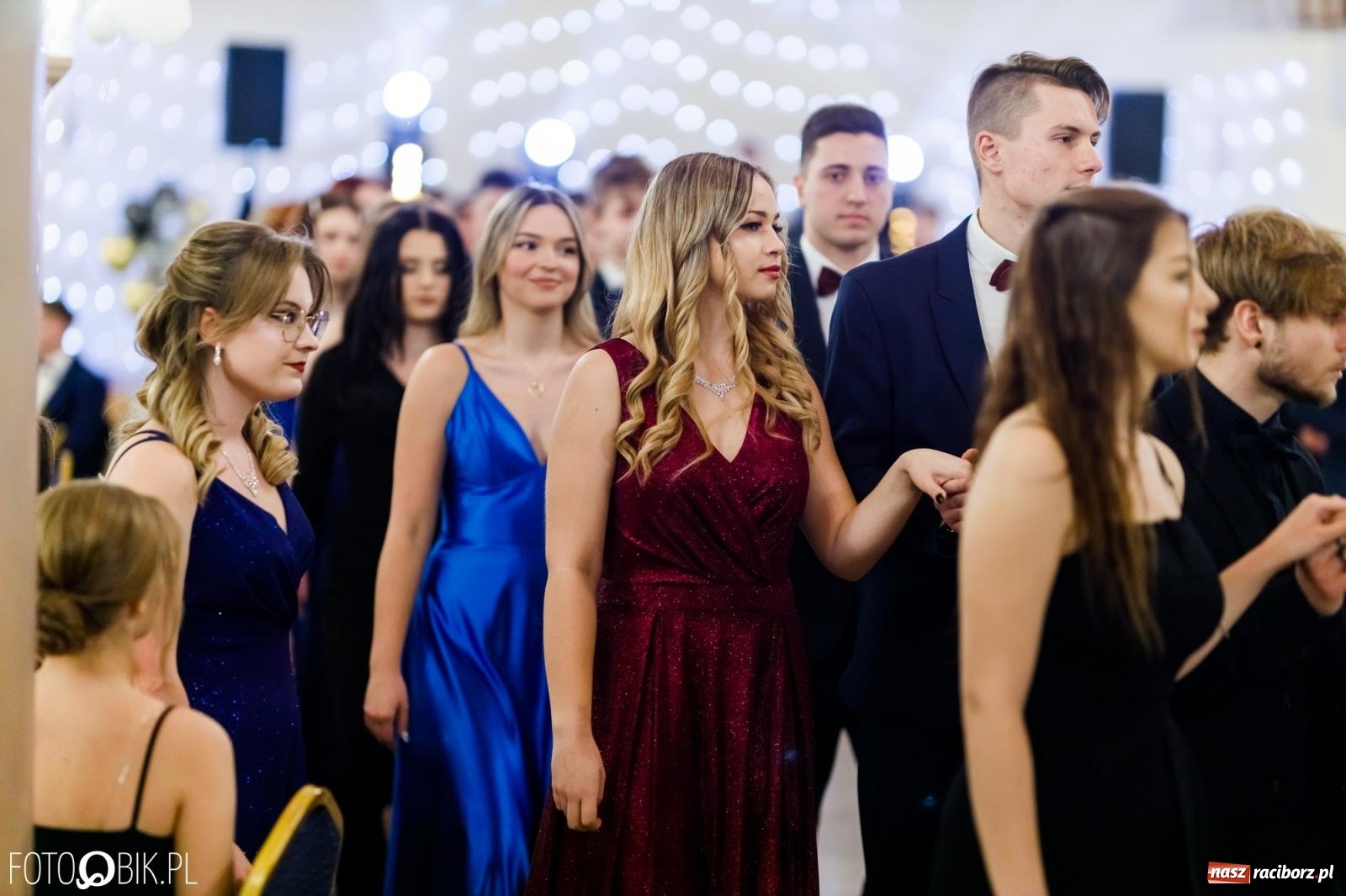 Zdjęcie w galerii na portalu naszraciborz.pl: Studniówka II LO im. Adama Mickiewicza [FOTO i WIDEO] wiadomości z regionu