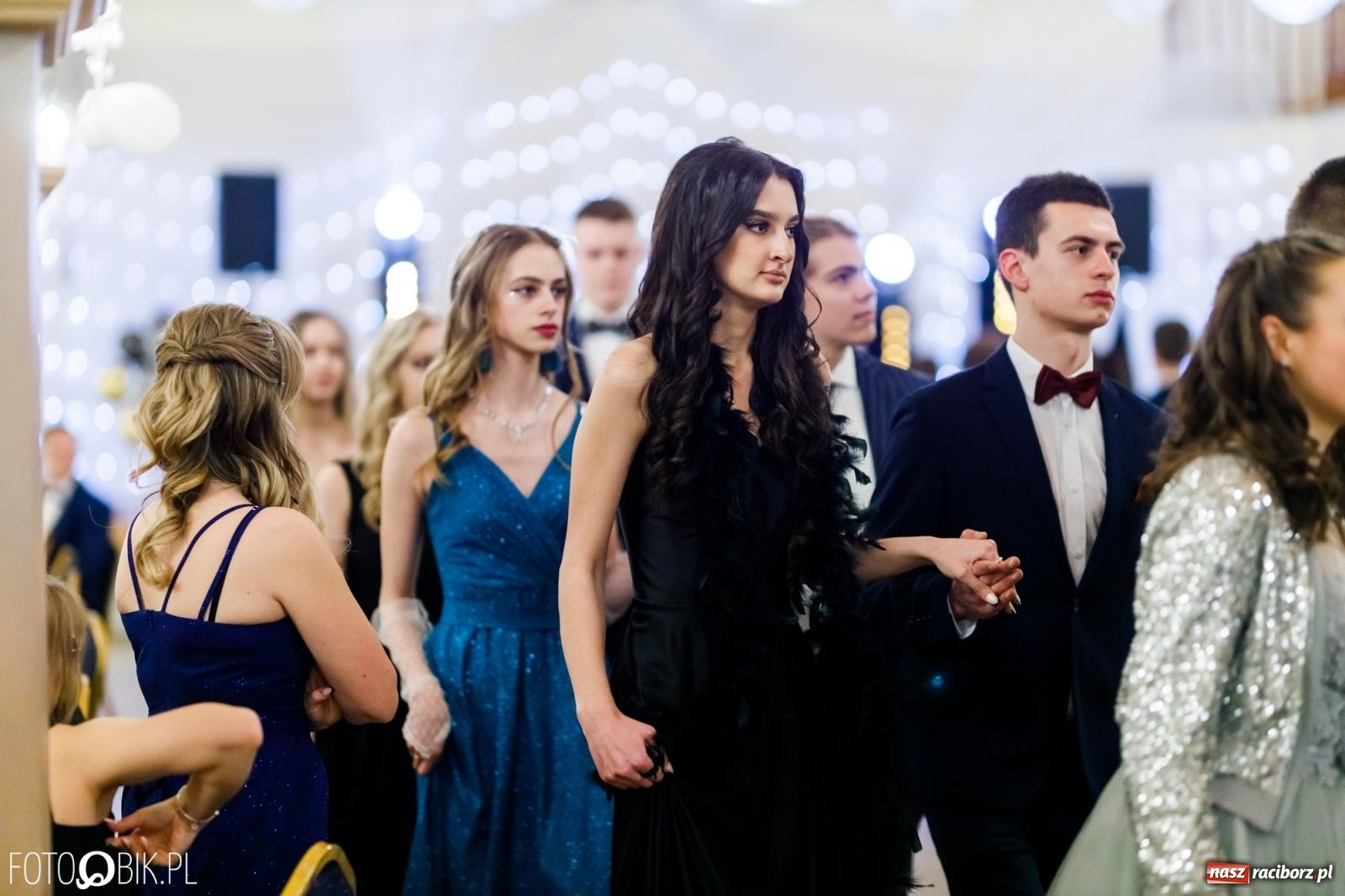 Zdjęcie w galerii na portalu naszraciborz.pl: Studniówka II LO im. Adama Mickiewicza [FOTO i WIDEO] wiadomości z regionu