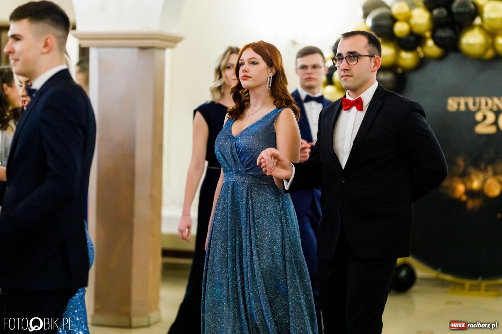 Zdjęcie w galerii na portalu naszraciborz.pl: Studniówka II LO im. Adama Mickiewicza [FOTO i WIDEO] wiadomości z regionu