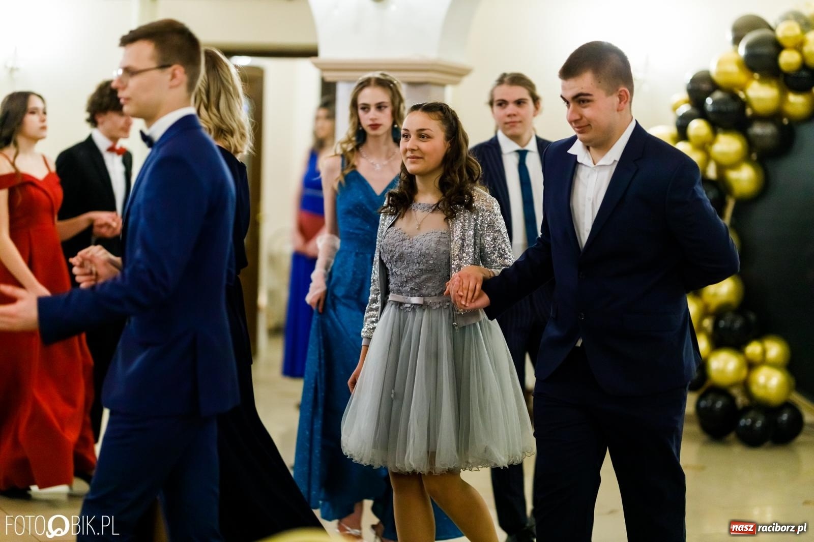 Zdjęcie w galerii na portalu naszraciborz.pl: Studniówka II LO im. Adama Mickiewicza [FOTO i WIDEO] wiadomości z regionu