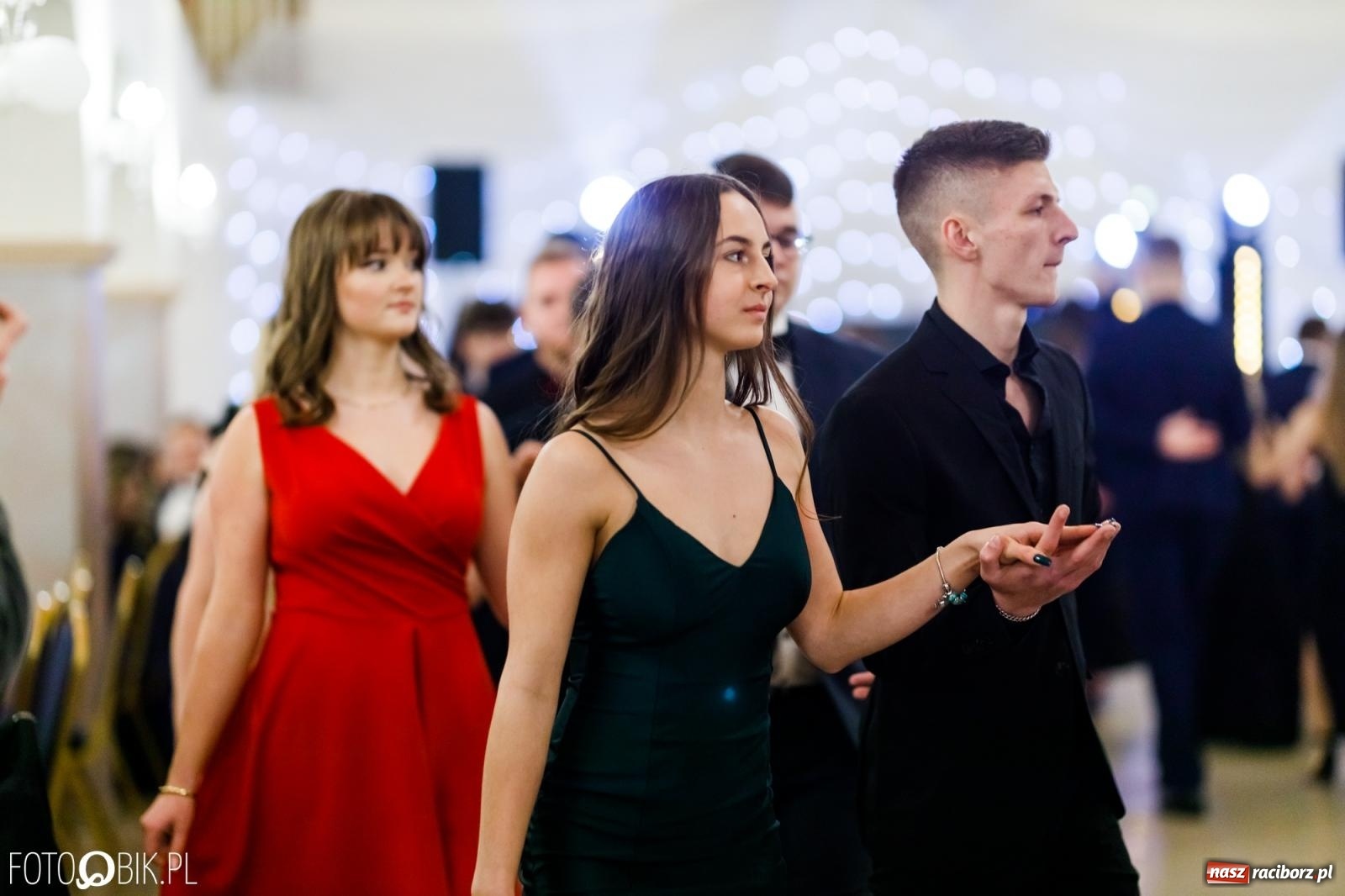 Zdjęcie w galerii na portalu naszraciborz.pl: Studniówka II LO im. Adama Mickiewicza [FOTO i WIDEO] wiadomości z regionu