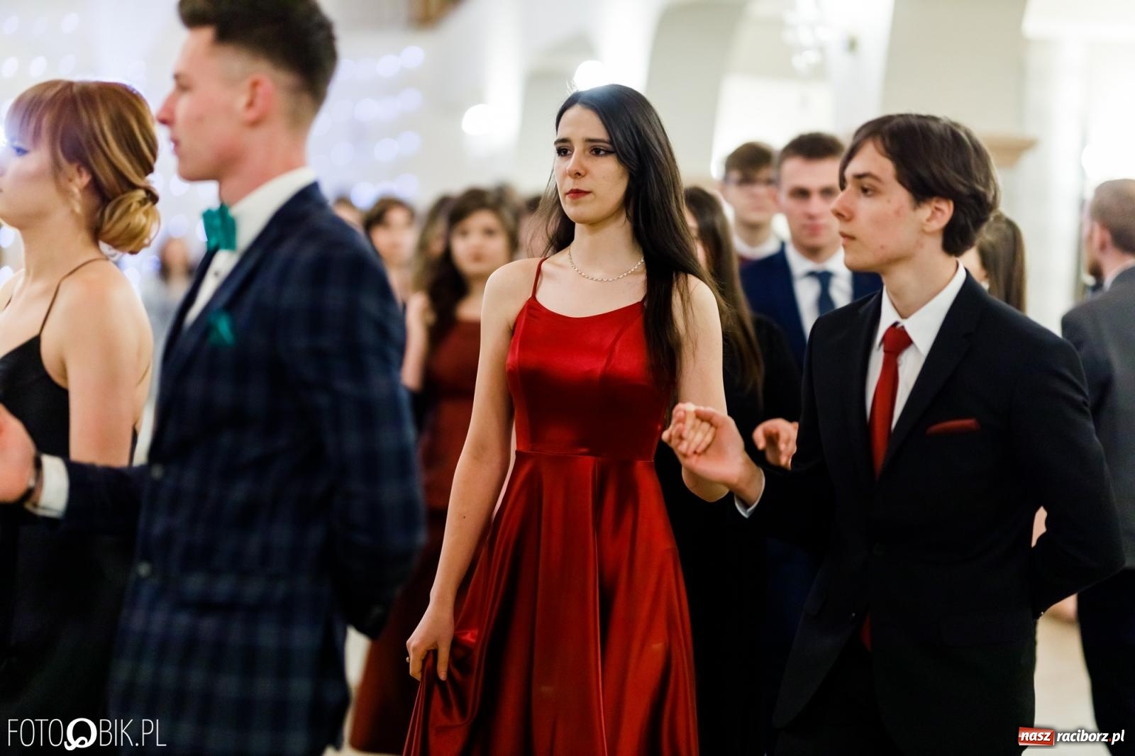 Zdjęcie w galerii na portalu naszraciborz.pl: Studniówka II LO im. Adama Mickiewicza [FOTO i WIDEO] wiadomości z regionu