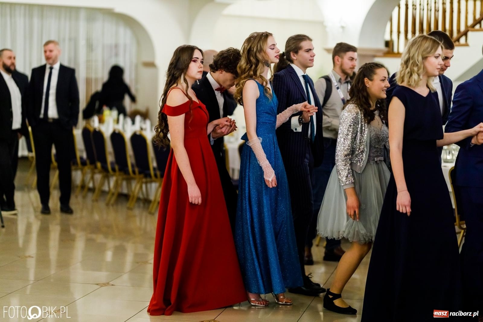 Zdjęcie w galerii na portalu naszraciborz.pl: Studniówka II LO im. Adama Mickiewicza [FOTO i WIDEO] wiadomości z regionu