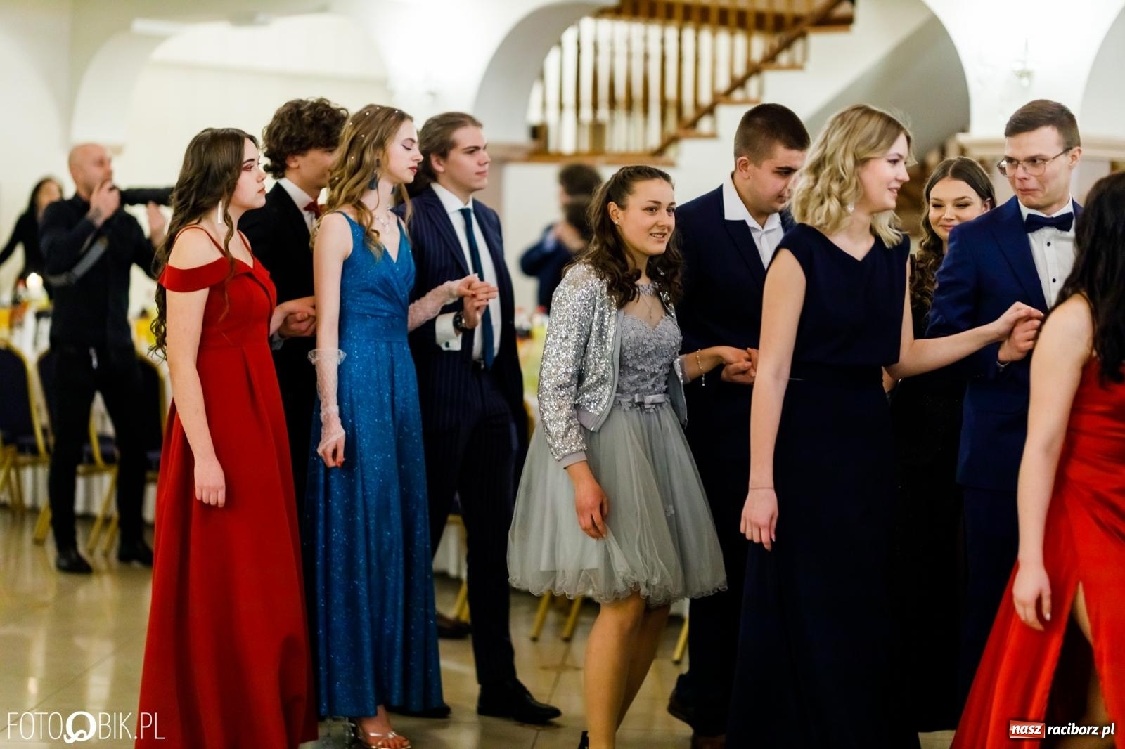 Zdjęcie w galerii na portalu naszraciborz.pl: Studniówka II LO im. Adama Mickiewicza [FOTO i WIDEO] wiadomości z regionu