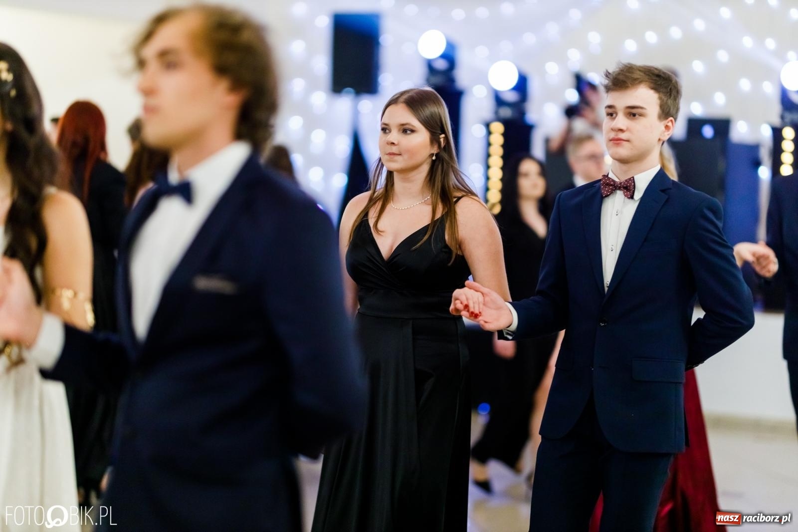 Zdjęcie w galerii na portalu naszraciborz.pl: Studniówka II LO im. Adama Mickiewicza [FOTO i WIDEO] wiadomości z regionu