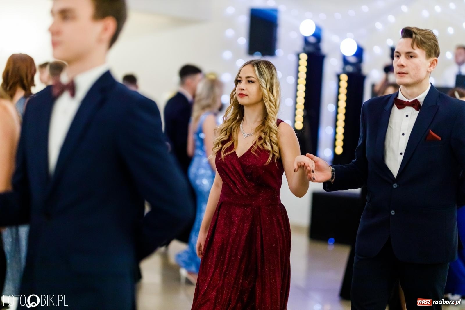 Zdjęcie w galerii na portalu naszraciborz.pl: Studniówka II LO im. Adama Mickiewicza [FOTO i WIDEO] wiadomości z regionu