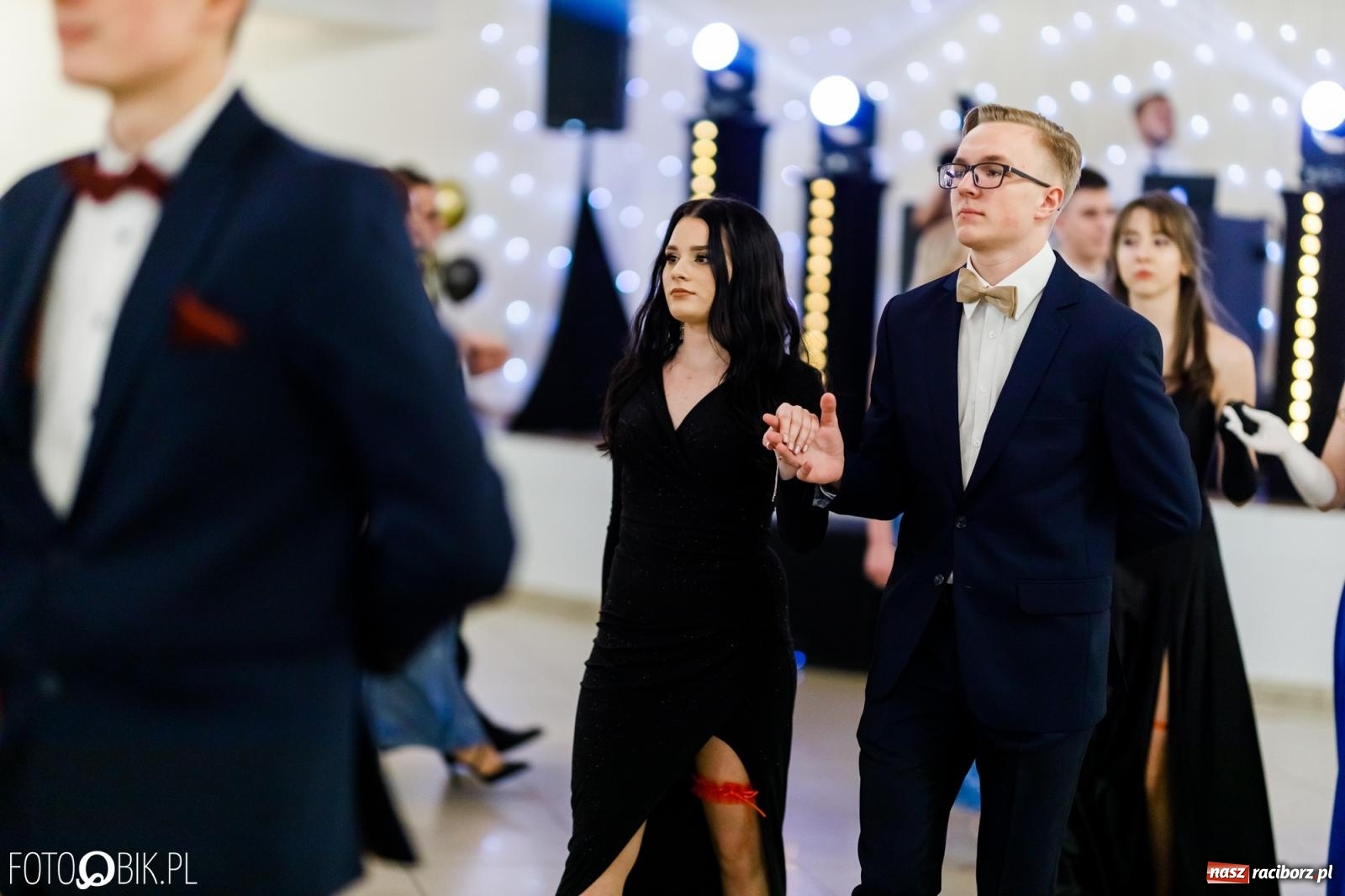 Zdjęcie w galerii na portalu naszraciborz.pl: Studniówka II LO im. Adama Mickiewicza [FOTO i WIDEO] wiadomości z regionu