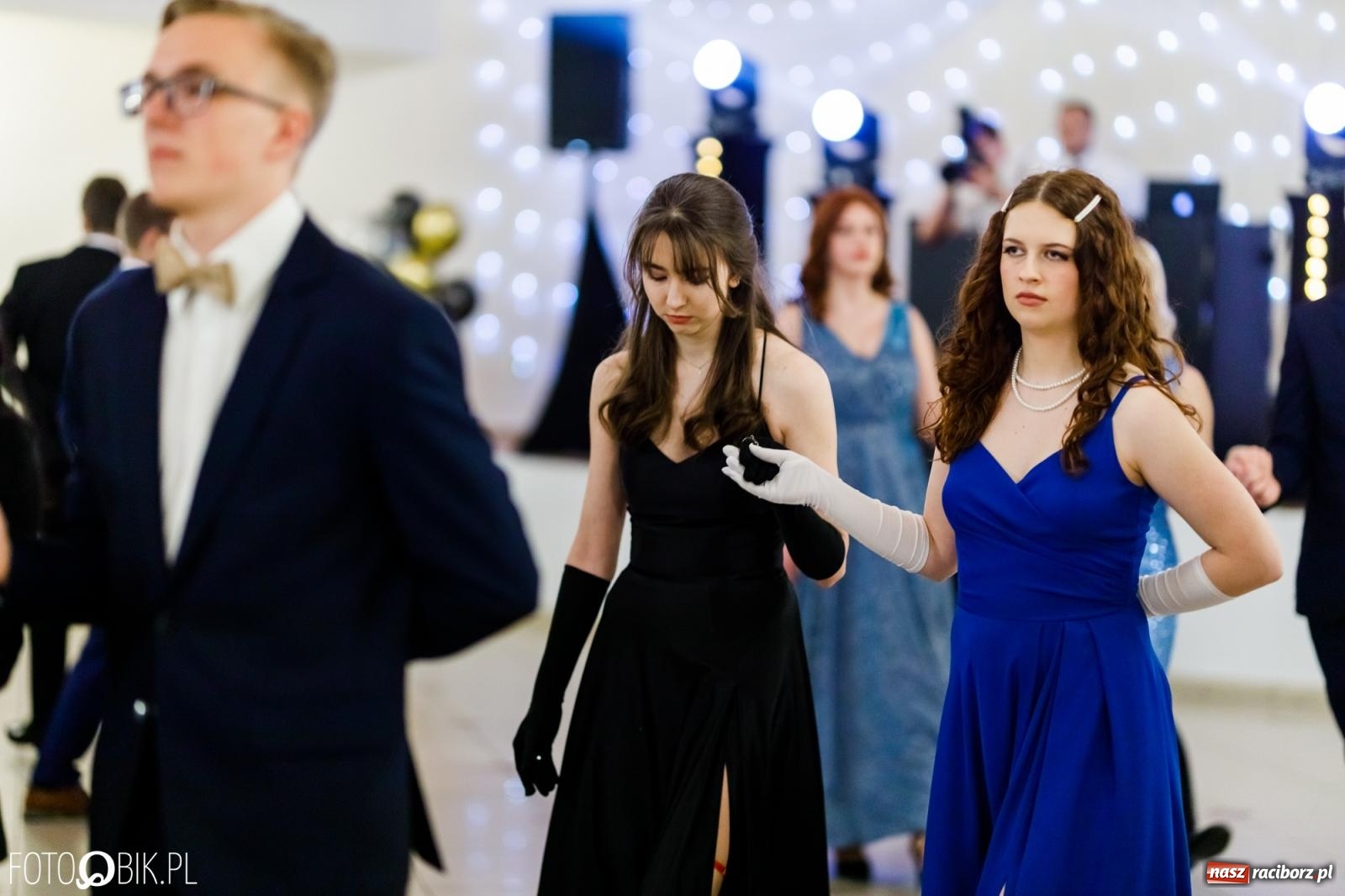 Zdjęcie w galerii na portalu naszraciborz.pl: Studniówka II LO im. Adama Mickiewicza [FOTO i WIDEO] wiadomości z regionu