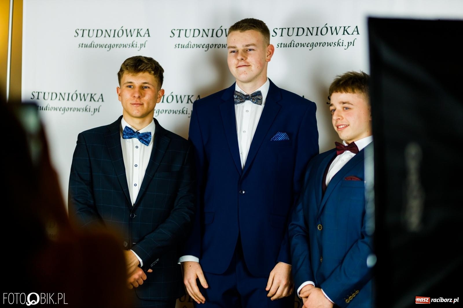 Zdjęcie w galerii na portalu naszraciborz.pl: Studniówka II LO im. Adama Mickiewicza [FOTO i WIDEO] wiadomości z regionu