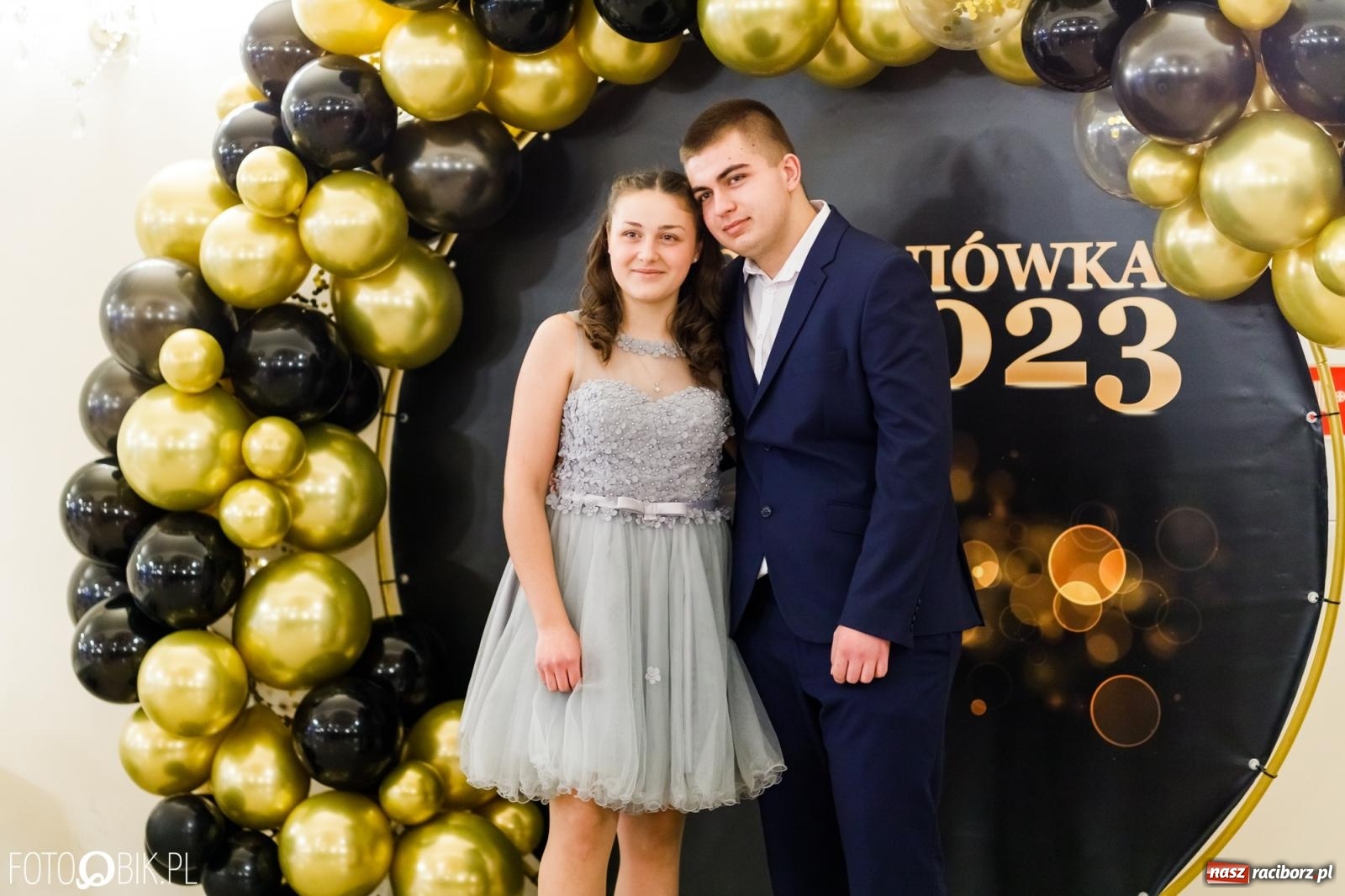 Zdjęcie w galerii na portalu naszraciborz.pl: Studniówka II LO im. Adama Mickiewicza [FOTO i WIDEO] wiadomości z regionu