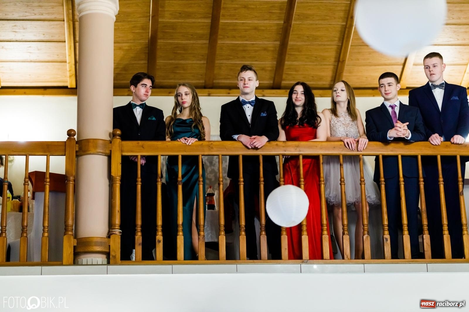 Zdjęcie w galerii na portalu naszraciborz.pl: Studniówka II LO im. Adama Mickiewicza [FOTO i WIDEO] wiadomości z regionu