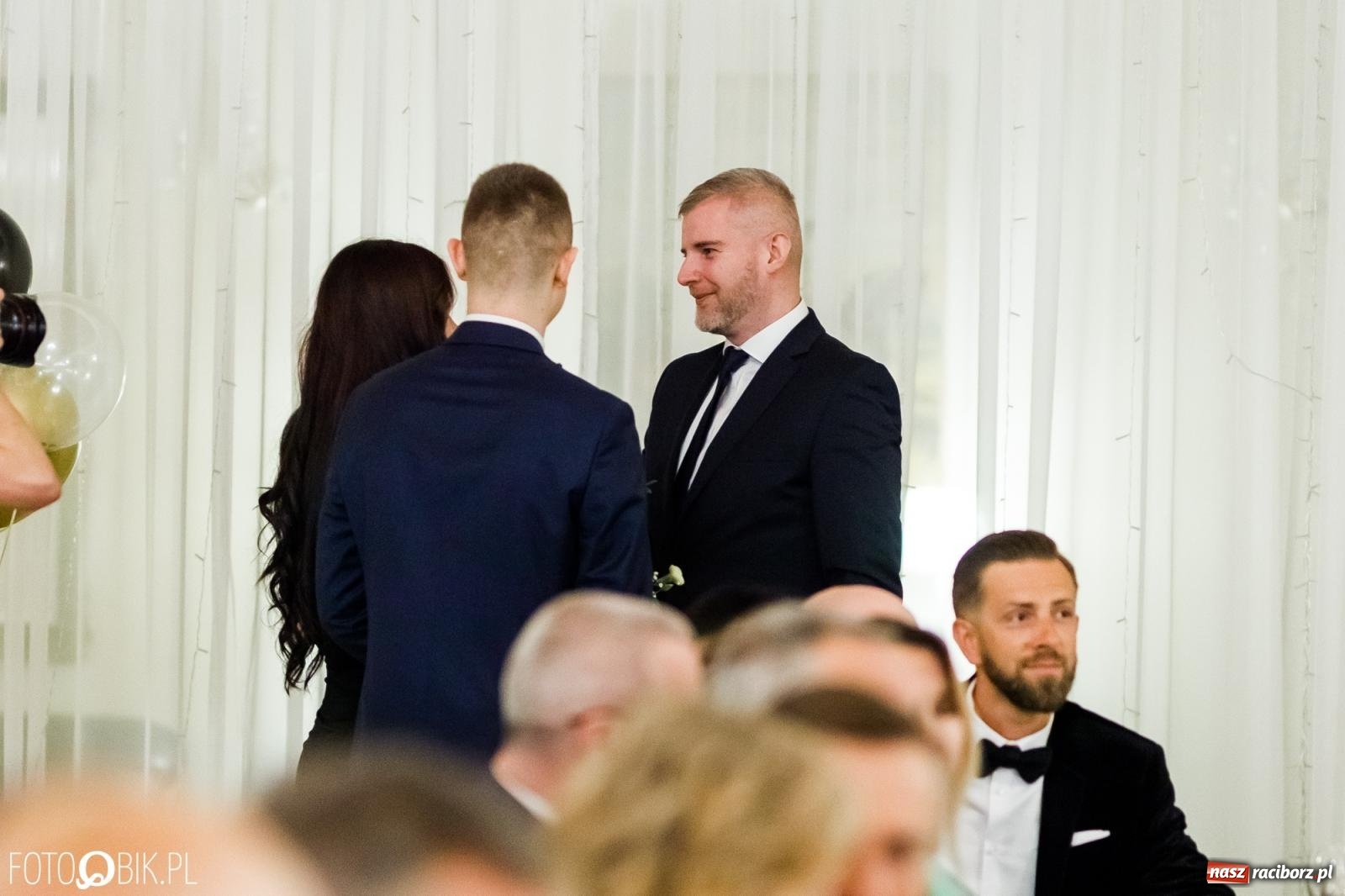 Zdjęcie w galerii na portalu naszraciborz.pl: Studniówka II LO im. Adama Mickiewicza [FOTO i WIDEO] wiadomości z regionu