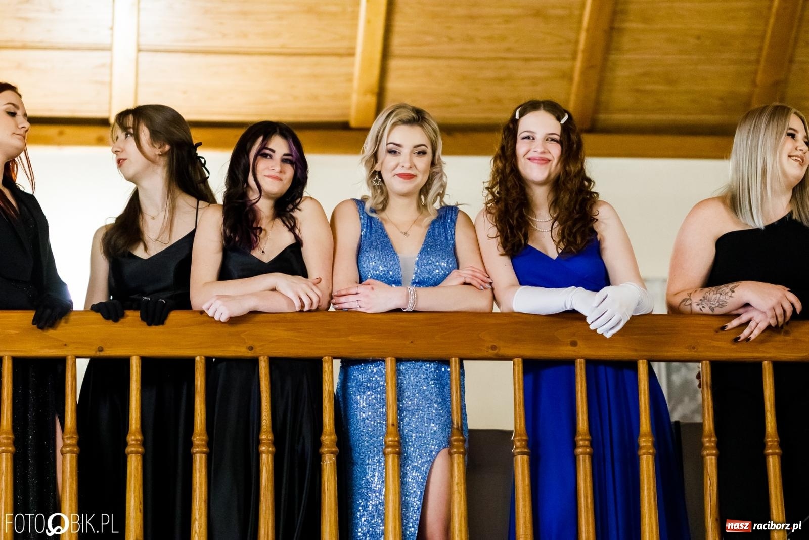 Zdjęcie w galerii na portalu naszraciborz.pl: Studniówka II LO im. Adama Mickiewicza [FOTO i WIDEO] wiadomości z regionu