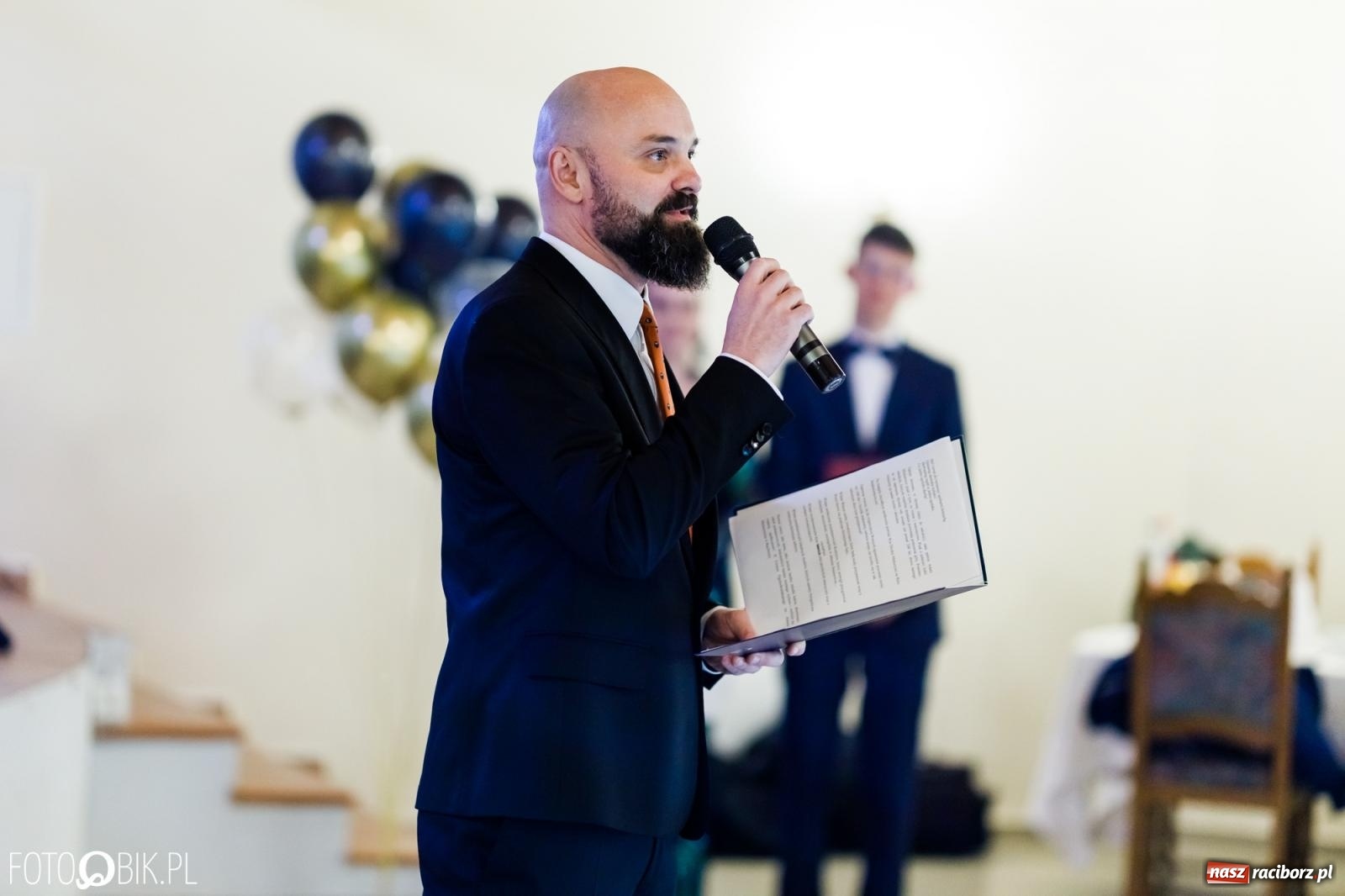 Zdjęcie w galerii na portalu naszraciborz.pl: Studniówka II LO im. Adama Mickiewicza [FOTO i WIDEO] wiadomości z regionu