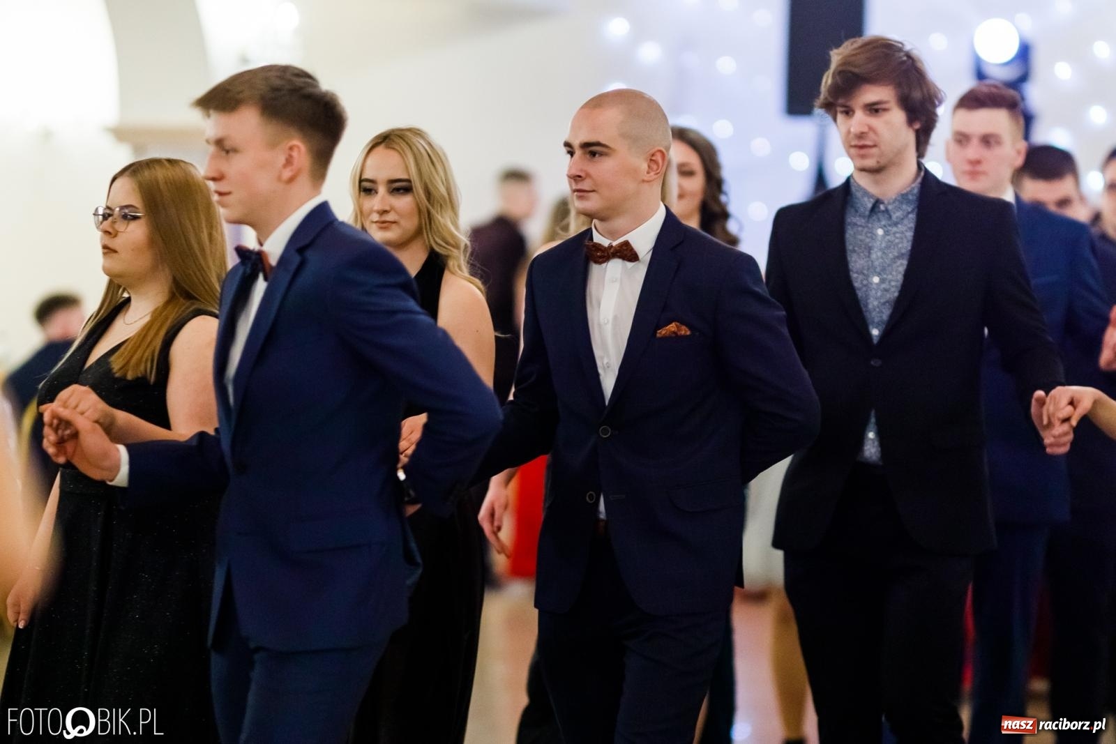 Zdjęcie w galerii na portalu naszraciborz.pl: Studniówka II LO im. Adama Mickiewicza [FOTO i WIDEO] wiadomości z regionu