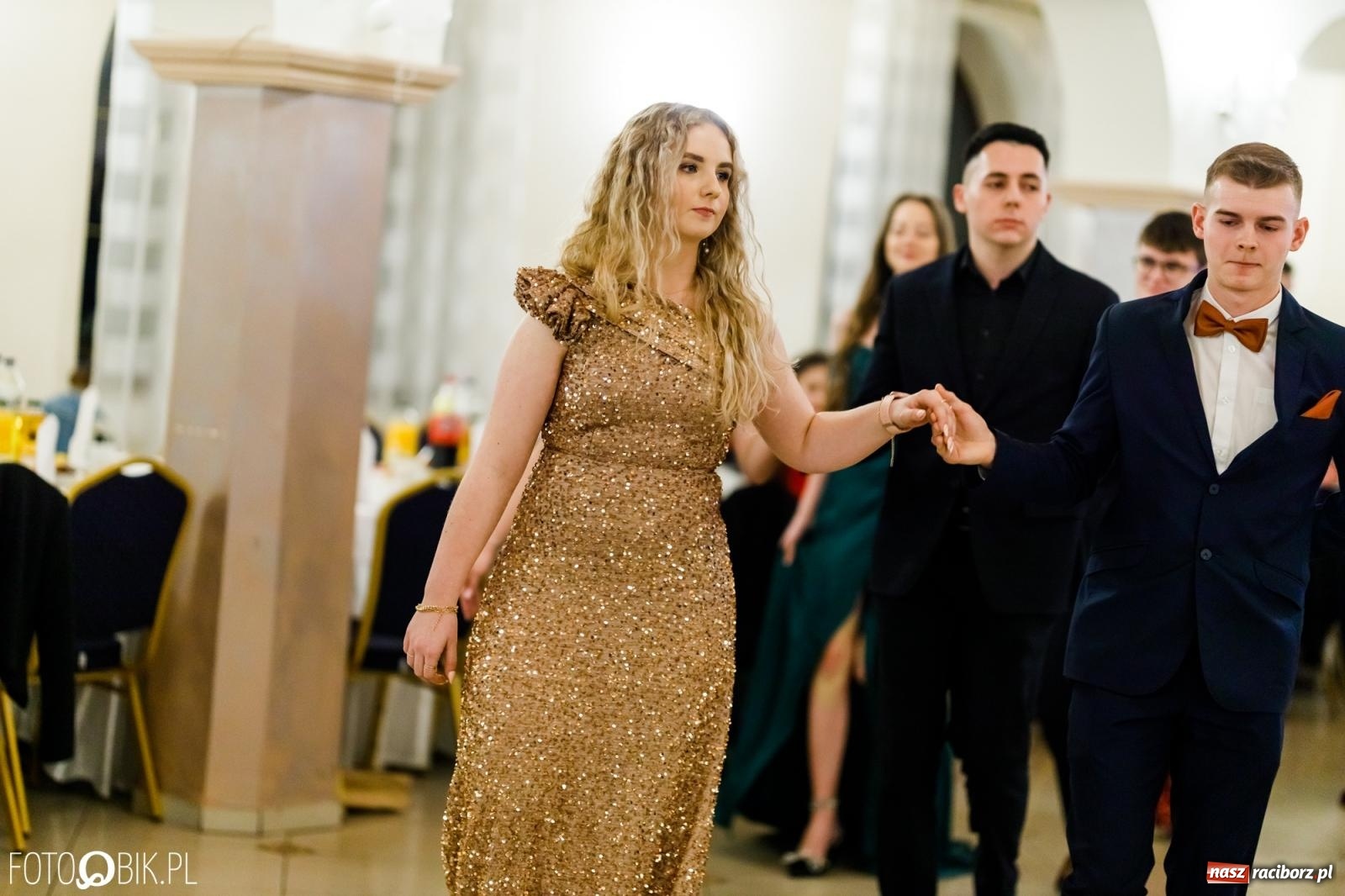 Zdjęcie w galerii na portalu naszraciborz.pl: Studniówka II LO im. Adama Mickiewicza [FOTO i WIDEO] wiadomości z regionu