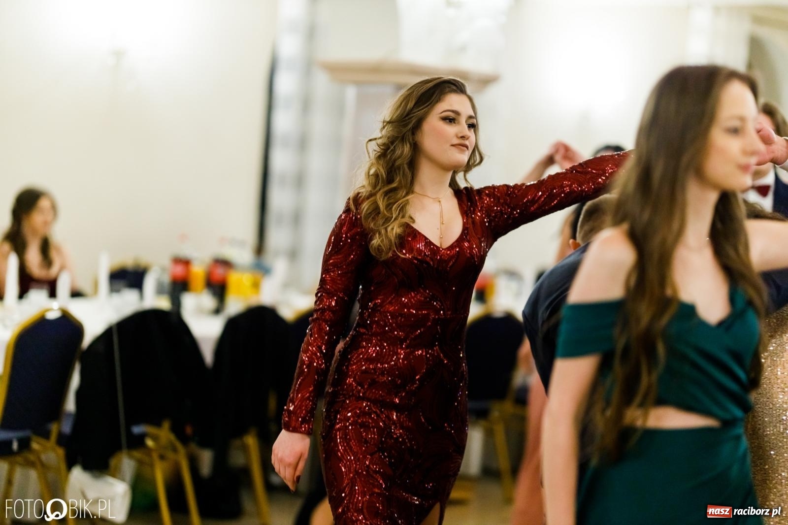 Zdjęcie w galerii na portalu naszraciborz.pl: Studniówka II LO im. Adama Mickiewicza [FOTO i WIDEO] wiadomości z regionu