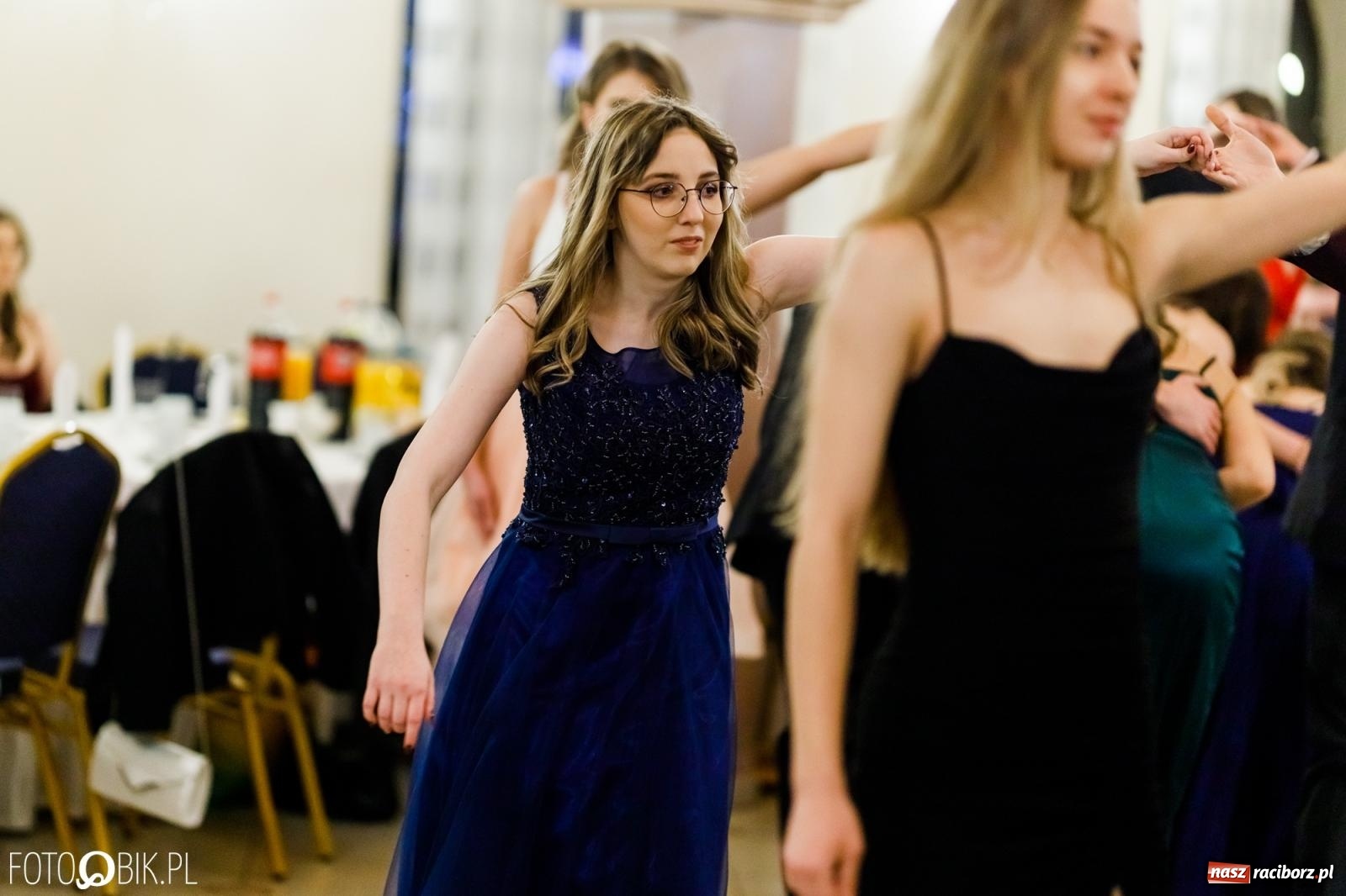 Zdjęcie w galerii na portalu naszraciborz.pl: Studniówka II LO im. Adama Mickiewicza [FOTO i WIDEO] wiadomości z regionu