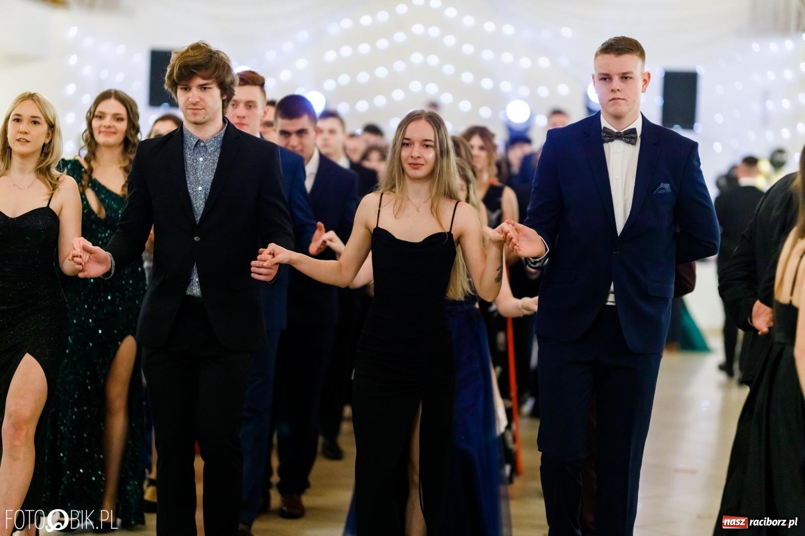 Zdjęcie w galerii na portalu naszraciborz.pl: Studniówka II LO im. Adama Mickiewicza [FOTO i WIDEO] wiadomości z regionu