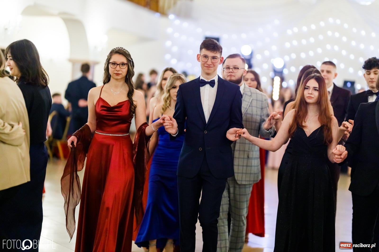 Zdjęcie w galerii na portalu naszraciborz.pl: Studniówka II LO im. Adama Mickiewicza [FOTO i WIDEO] wiadomości z regionu