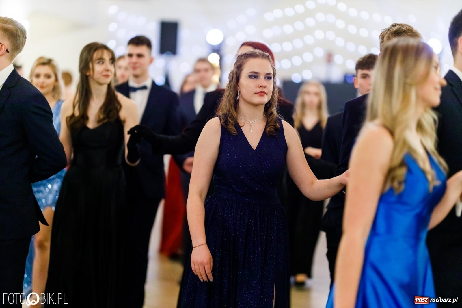 Zdjęcie w galerii na portalu naszraciborz.pl: Studniówka II LO im. Adama Mickiewicza [FOTO i WIDEO] wiadomości z regionu