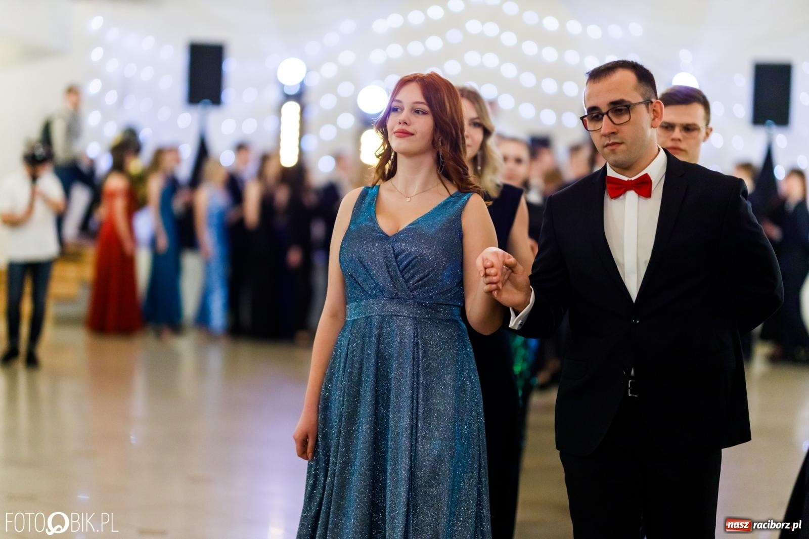 Zdjęcie w galerii na portalu naszraciborz.pl: Studniówka II LO im. Adama Mickiewicza [FOTO i WIDEO] wiadomości z regionu